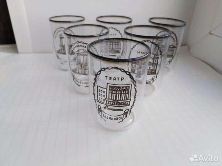 Хрустальные бокалы и рюмки