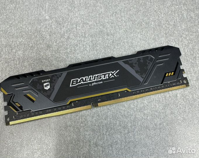 Crucial Ballistix Sport AT DDR4 16гб 3000мгц