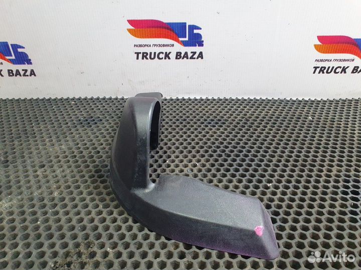 Крышка кронштейна зеркала левая