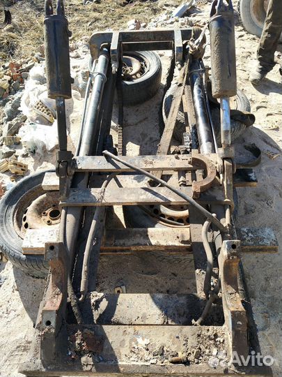 Мачта стрела на вилочный погрузчик