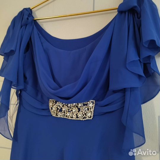 Платье праздничное