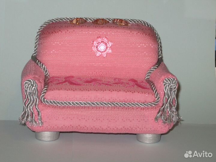 Подарок ручной работы. Игольница