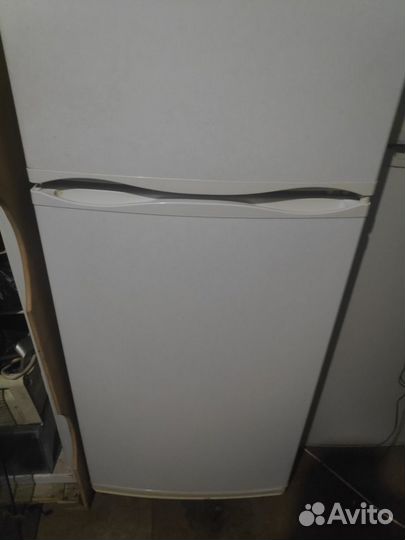 Высокий большой Атлант 2 мотора 2 метра