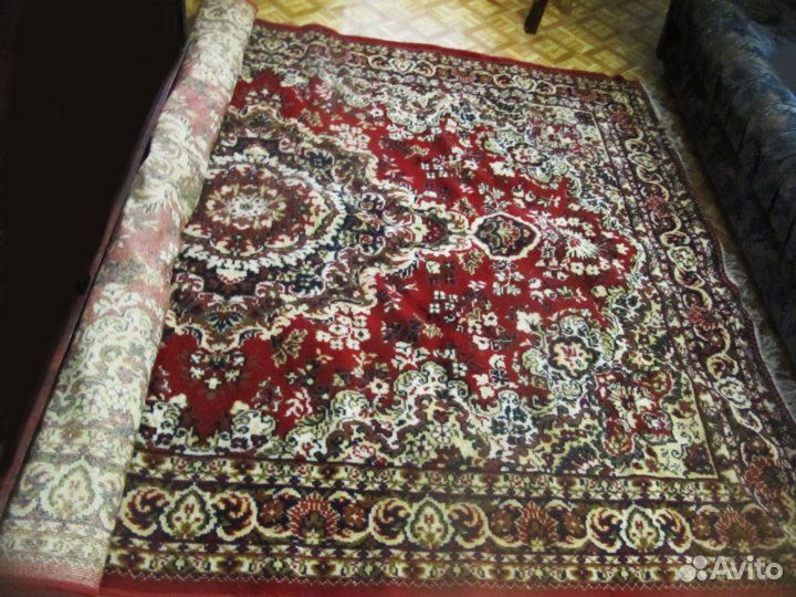 Ковёр. Импортный. Полушерстяной