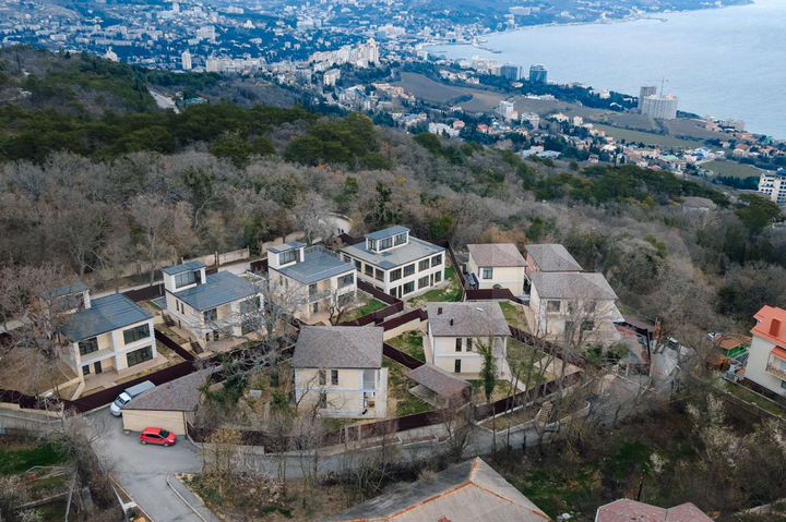 Дом 172,5 м² на участке 4,5 сот.