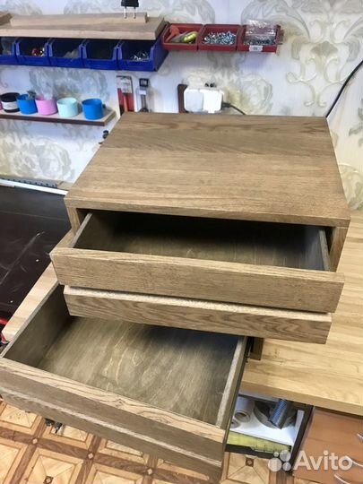 Тумбочка прикроватная
