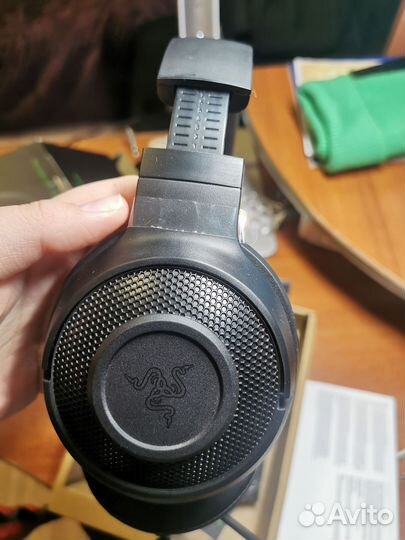 Проводные наушники с микрофоном