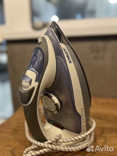 Утюг Scarlett рабочий б/у