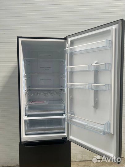 Холодильник thomson NO frost новый