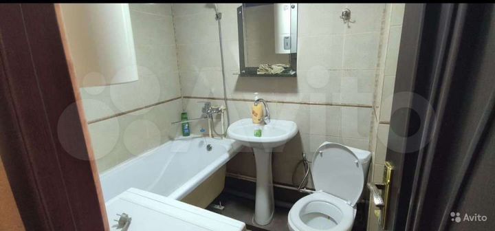 2-к. квартира, 55 м², 4/6 эт.