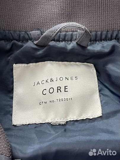 Бомбер Jack Jones