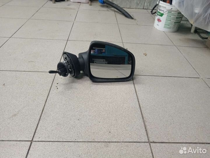 Боковые зеркала на ларгус