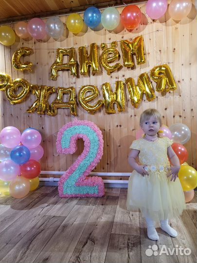 Платье на девочку праздничное