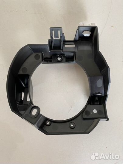 Кронштейн птф правый Toyota Land Cruiser prado 150