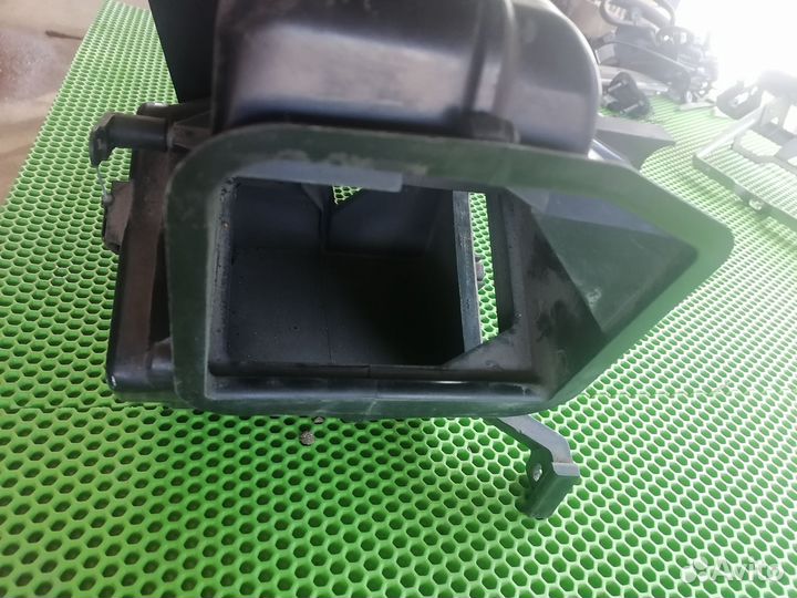 Корпус печки Ниссан Террано 2