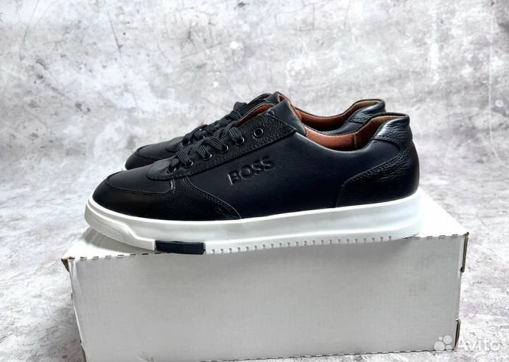 Кроссовки Boss универсальные