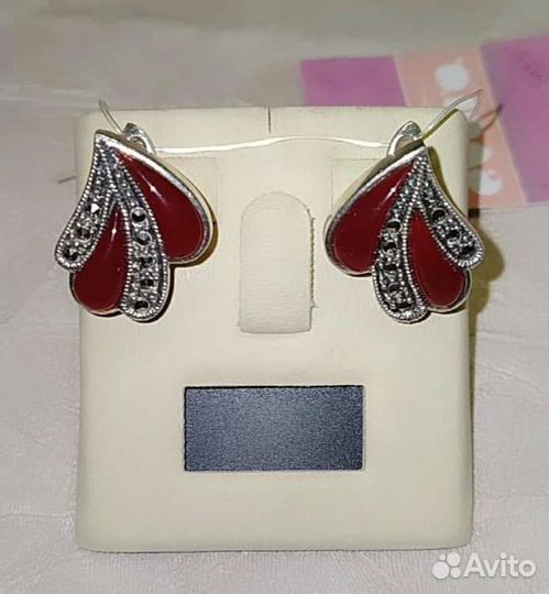 Серебряные серьги с агатом и марказитами