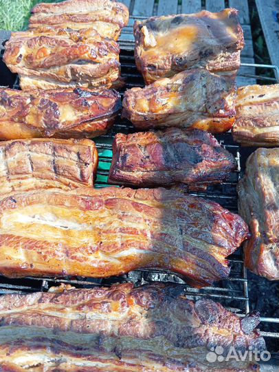 Грудинка, курица и рыба горячего копчения