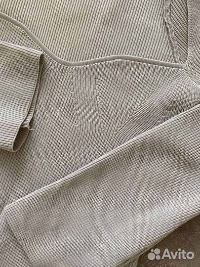 Топ с длинным рукавом