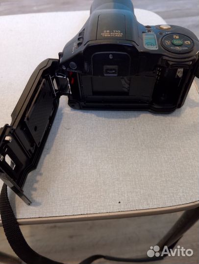 Старинный фотоаппарат