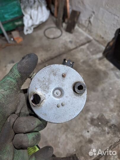 Фонарь салонный пмв 71