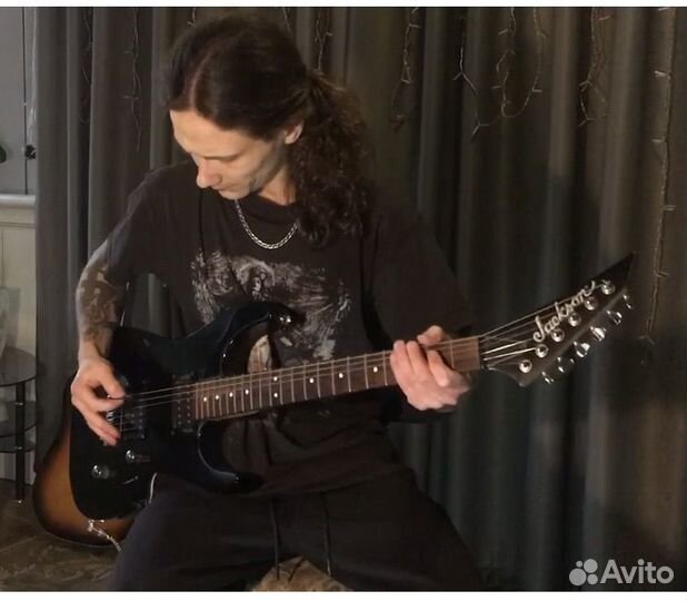 Преподаватель электрогитары