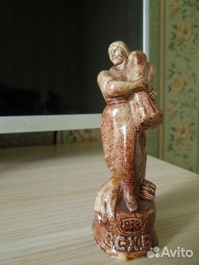 Статуэтка Всхв 1939 г. Колхозница RRR