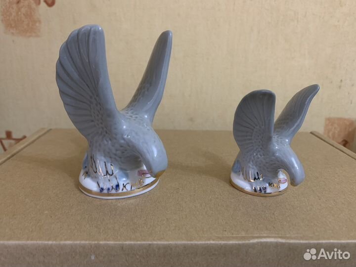 Фарфоровые сувениры статуэтки