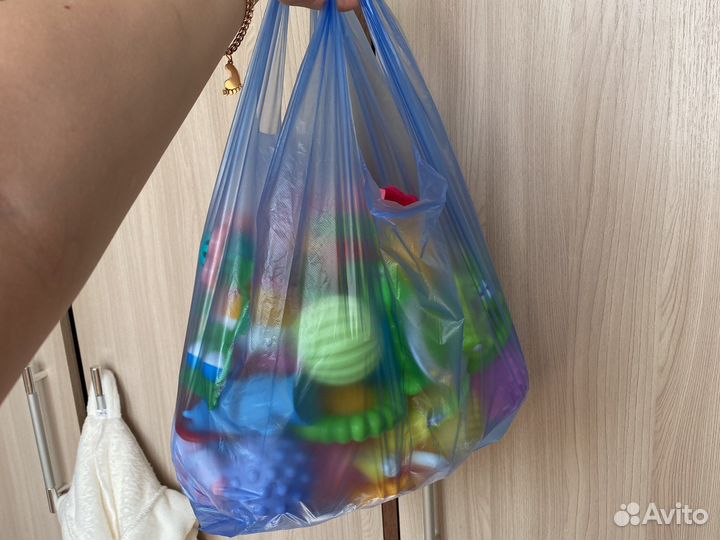 Игрушки для малышей пакетом