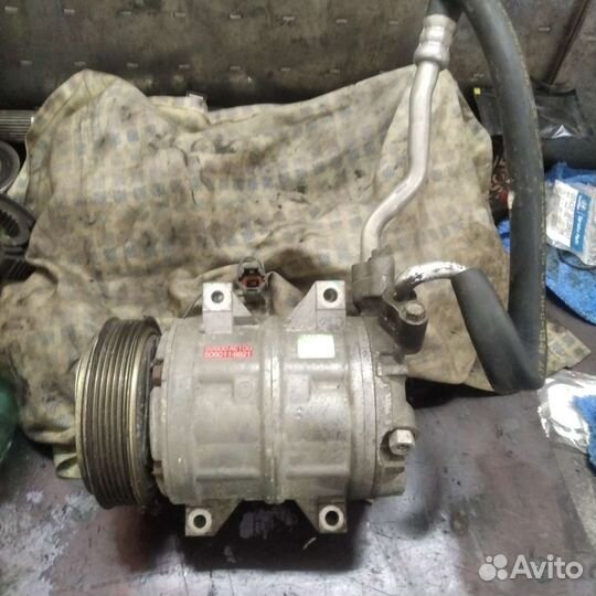 Продам радиатор охлаждения Мицубиси Паджеро спорт