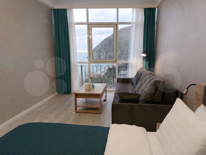 2-к. квартира, 60 м², 10/13 эт.