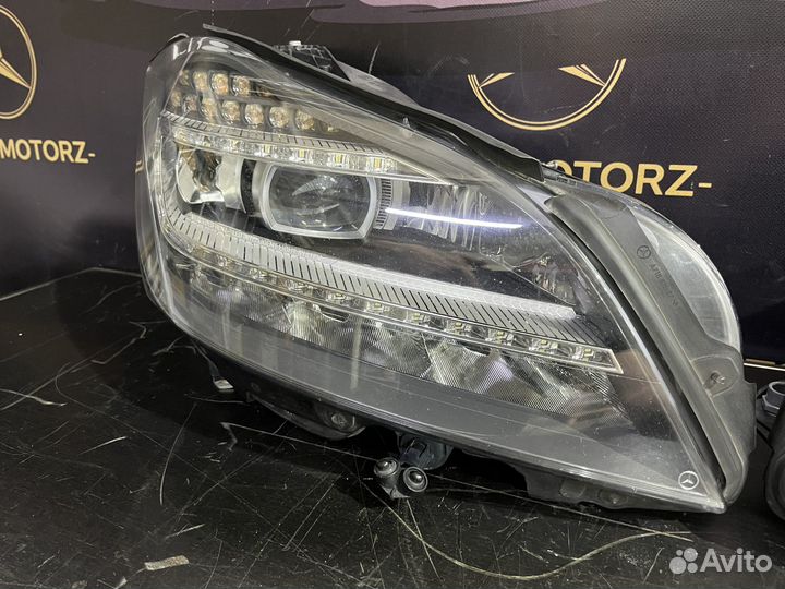 Фары передние мерседес w218 CLS500 LED ILS