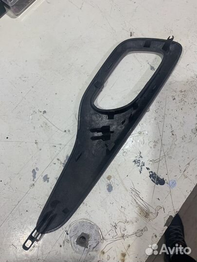 Продам рамку ручки двери цитроен С 5