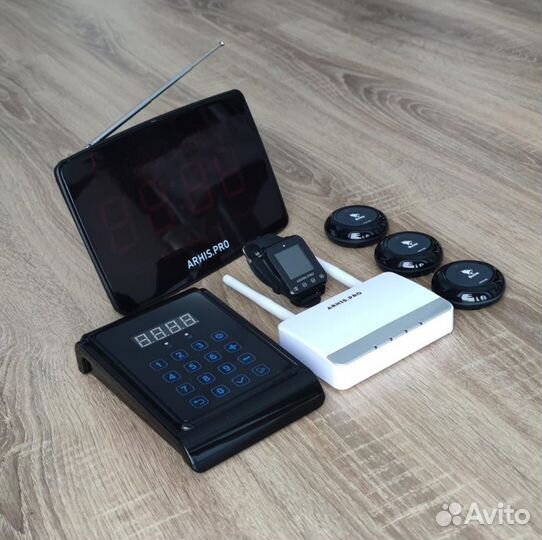 Кнопка вызова официанта,часы, табло, пульт, репите