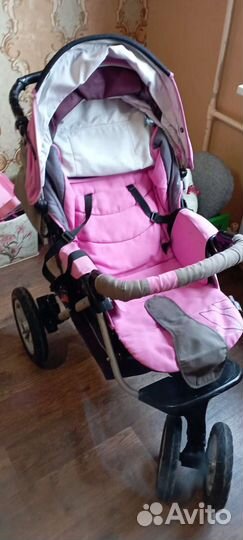 Прогулочная коляска