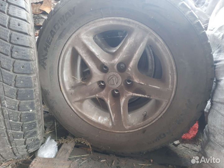 R16 Headway HC768 215/65, PCD 5x115 DIA 19