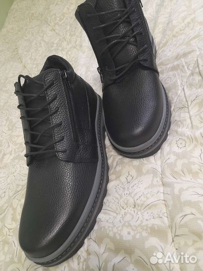 Ботинки мужские 44 размер новые