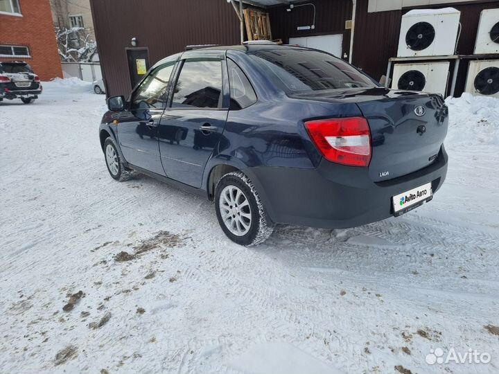 LADA Granta 1.6 МТ, 2013, 136 000 км