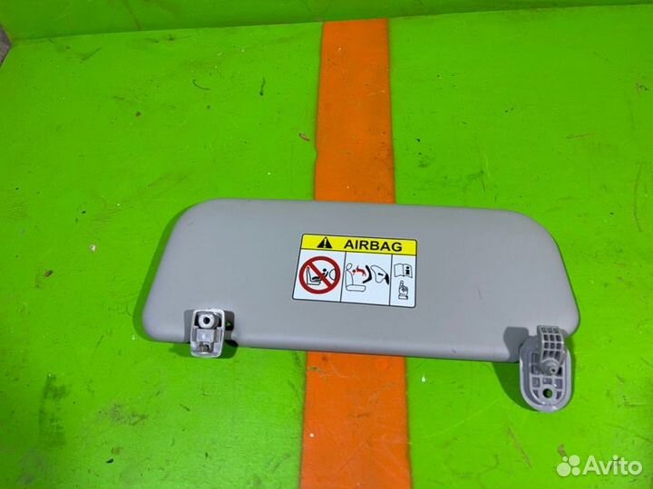 Козырек солнцезащитный Hyundai Solaris 2 седан 1.6