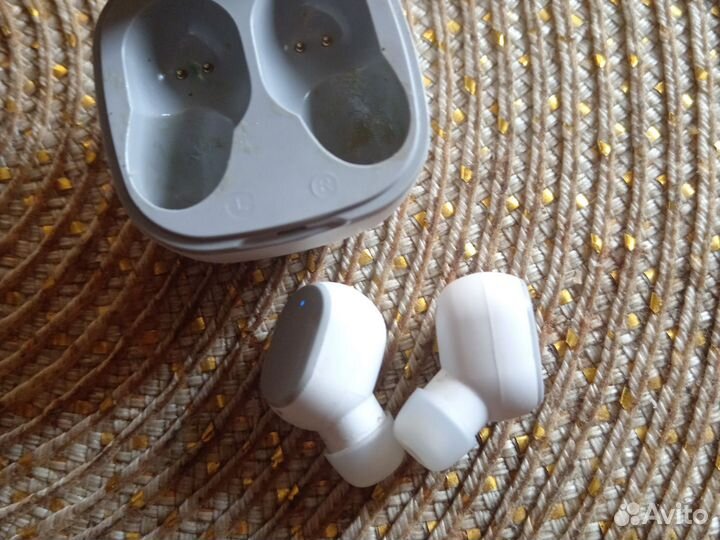 Беспроводные наушники бу HTC