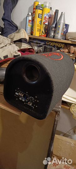 Сабвуфер со встроенным усилителем