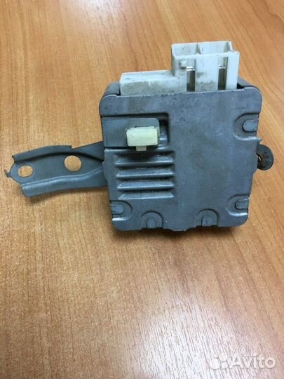 Блок управления эур (рулевой рейки) Avensis Т250