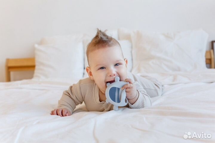 Прорезыватель Roxy-Kids «Мишка» силиконовый на рук