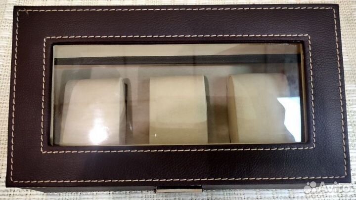 Шкатулка для хранения часов