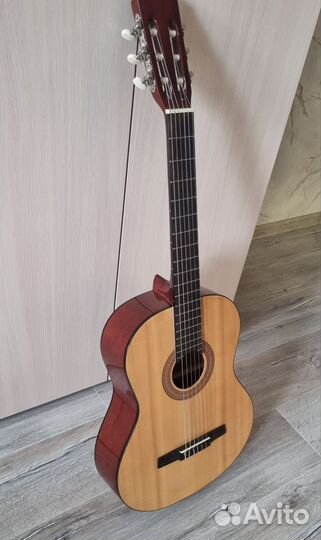 Акустическая гитара Hohner HC06