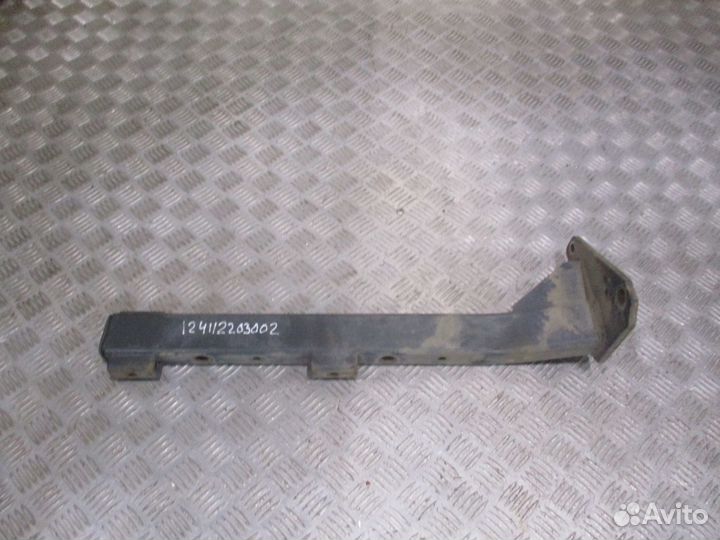 Кронштейн глушителя Iveco 504103681