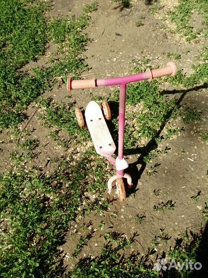 Самокат фирмы Roces и Reaction