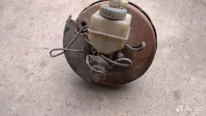 Vw passat b3, Вакуумный усилитель тормозов