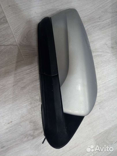 Зеркало на гранту