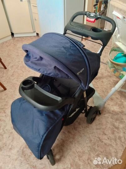 Коляска прогулочная 2 в 1